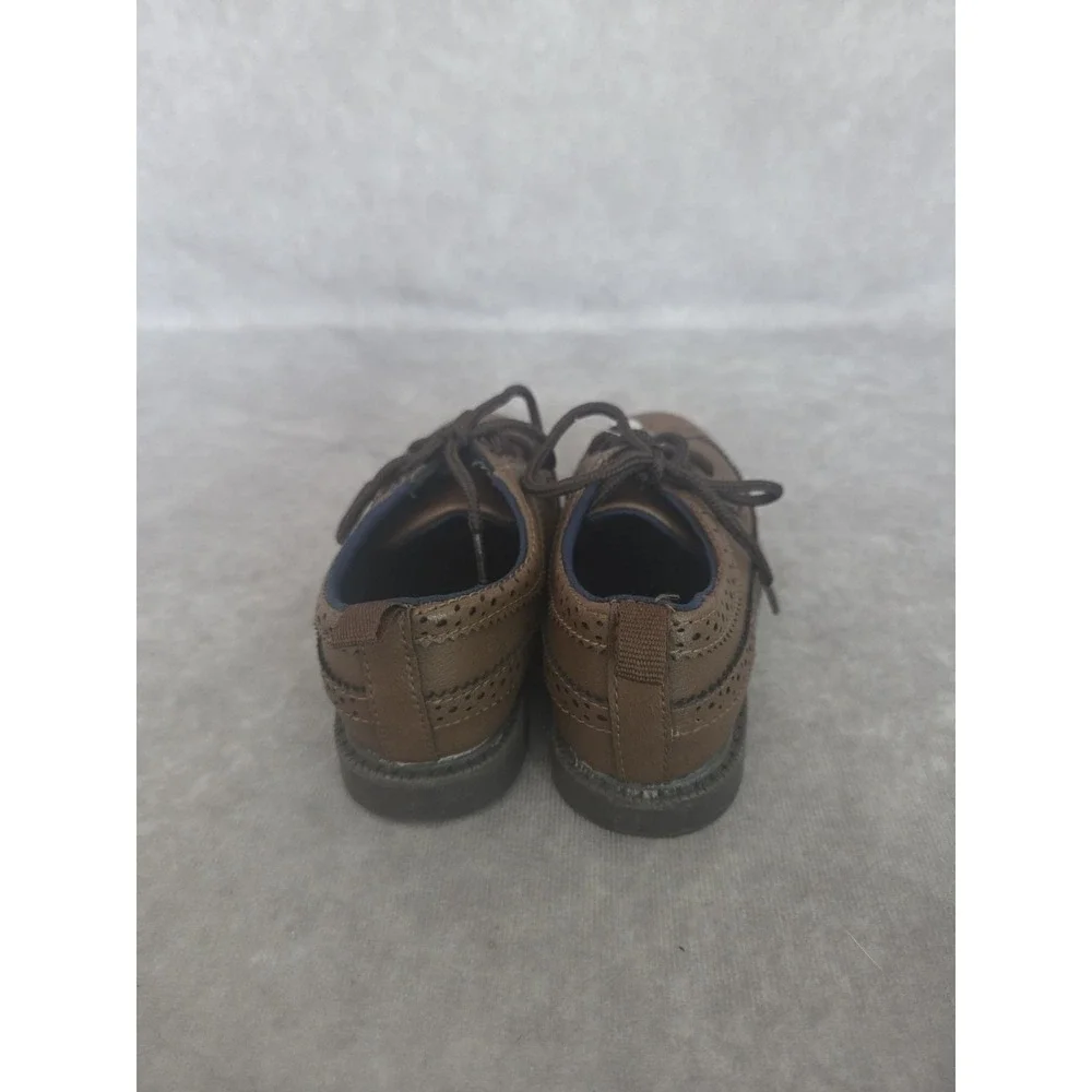 Carters Boys Brown SZ 9 Dress Shoes